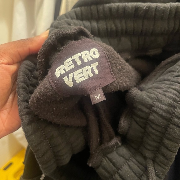 Retrovert Hoodie Set - Picture 4 of 4